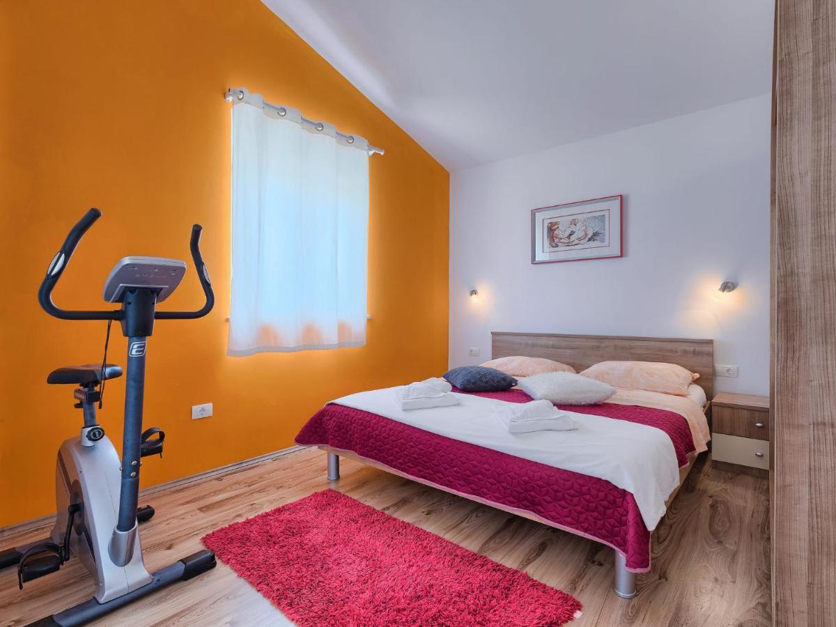 Holiday Home Goldi - Voj512 By Interhome Mednjan Bagian luar foto